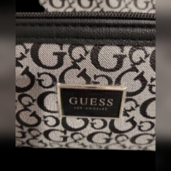 GUESS Cosmetic Travel Bags NWT Set - Picture 5 of 10